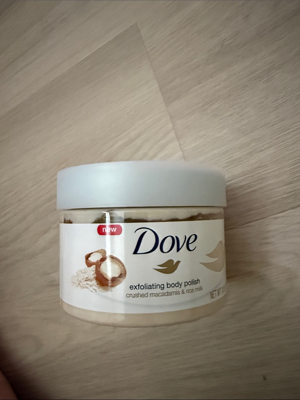 Dove Exfoliating Body Polish — Crushed Macadamia & Rice Milk (Cream)